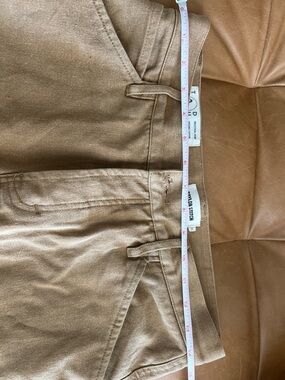 Taylor Stitch Boss Duck Chore Pant in Khaki